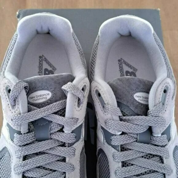 New Balance 2002R Sneaker - Color: Grey / Grey - Size: Women 7 Wide (D) - Picture 4 of 9